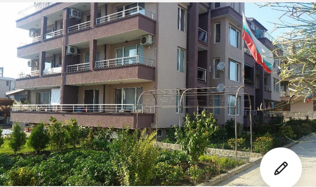 Dimitrov Apartments Burgas Extérieur photo