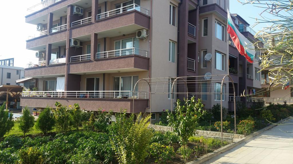 Dimitrov Apartments Burgas Extérieur photo