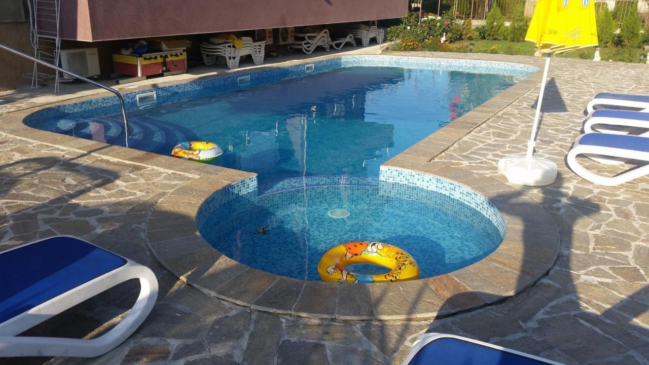 Dimitrov Apartments Burgas Extérieur photo